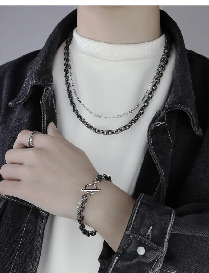 Titanium Steel One-Word Buckle Necklace - Image 3