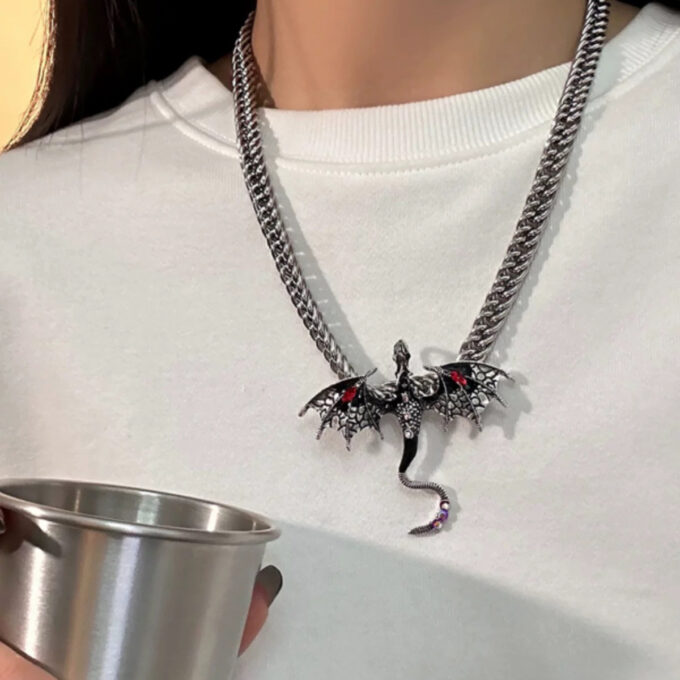 Exaggerated Flying Dragon Necklaces - Image 3