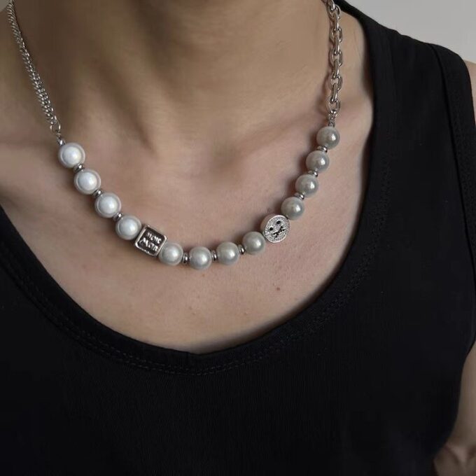 Pearl Stitching Clavicle Chain Necklace - Image 2