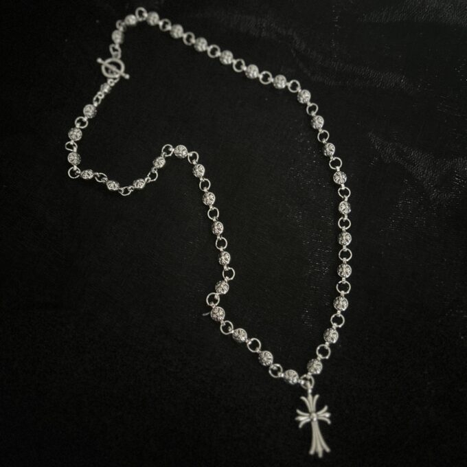 Retro Cross Heart Necklace - Image 4