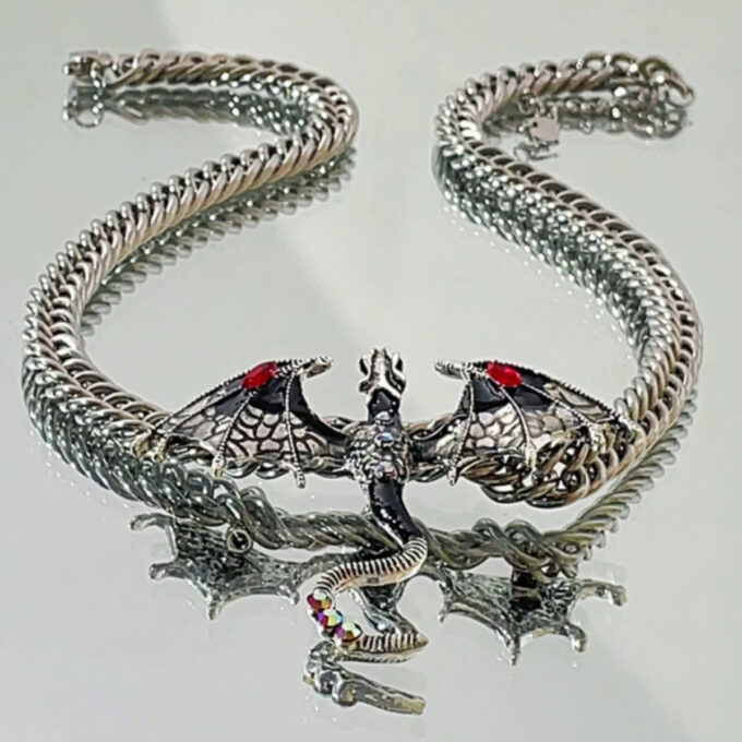 Exaggerated Flying Dragon Necklaces - Image 4