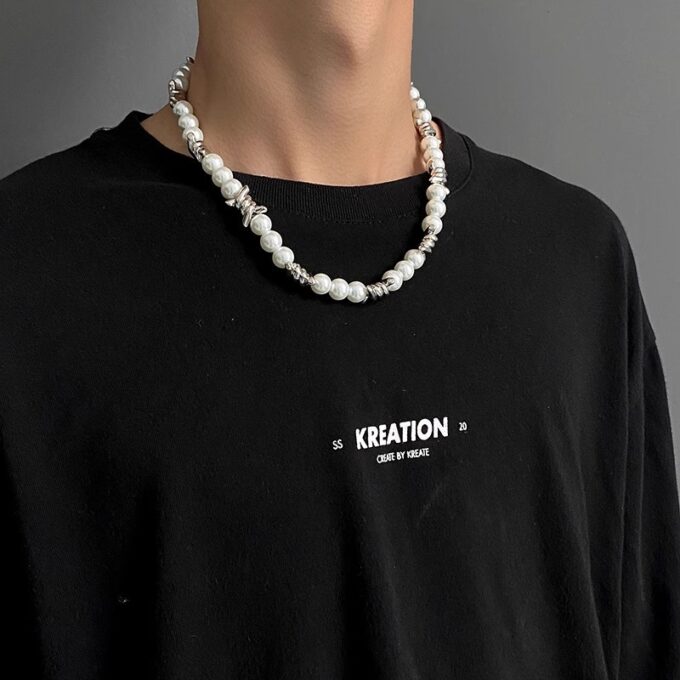 Pearl Stitching Clavicle Necklace - Image 2